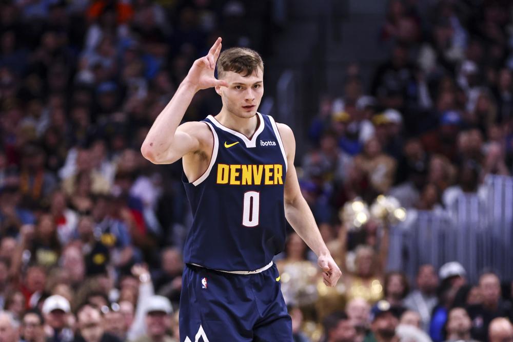 赛事中拔得 赛事中拔得