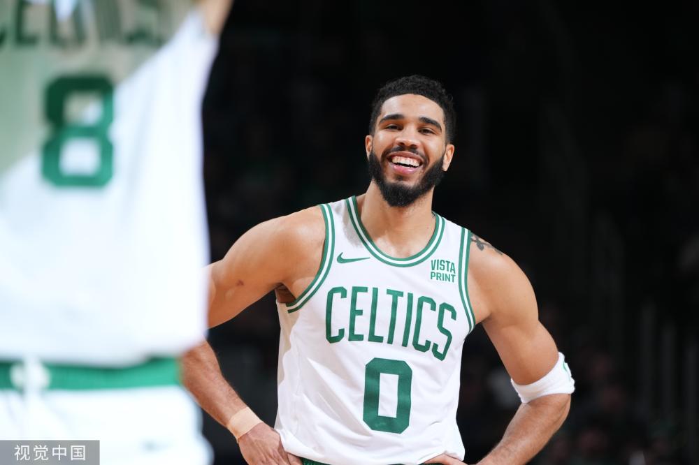 中脱颖而出 中脱颖而出