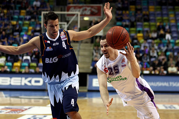 更是对未来 更是对未来