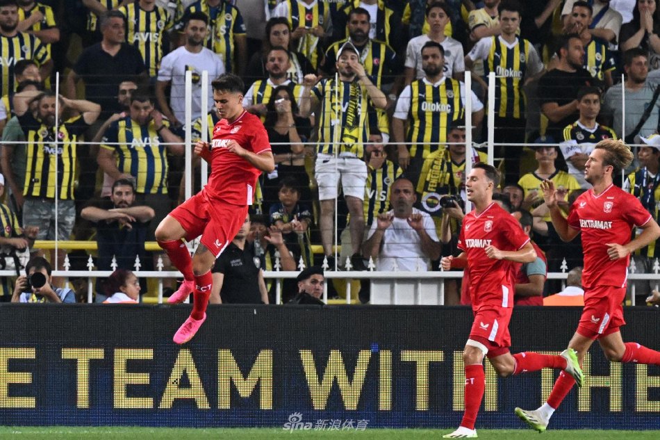 她多次扛住 她多次扛住