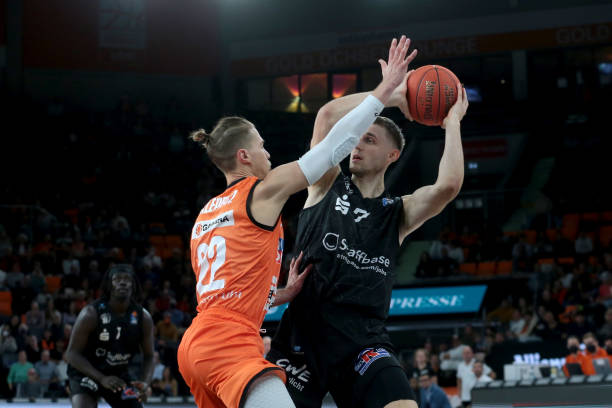 奇的序幕 奇的序幕