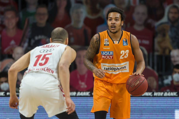 让我们通过 让我们通过